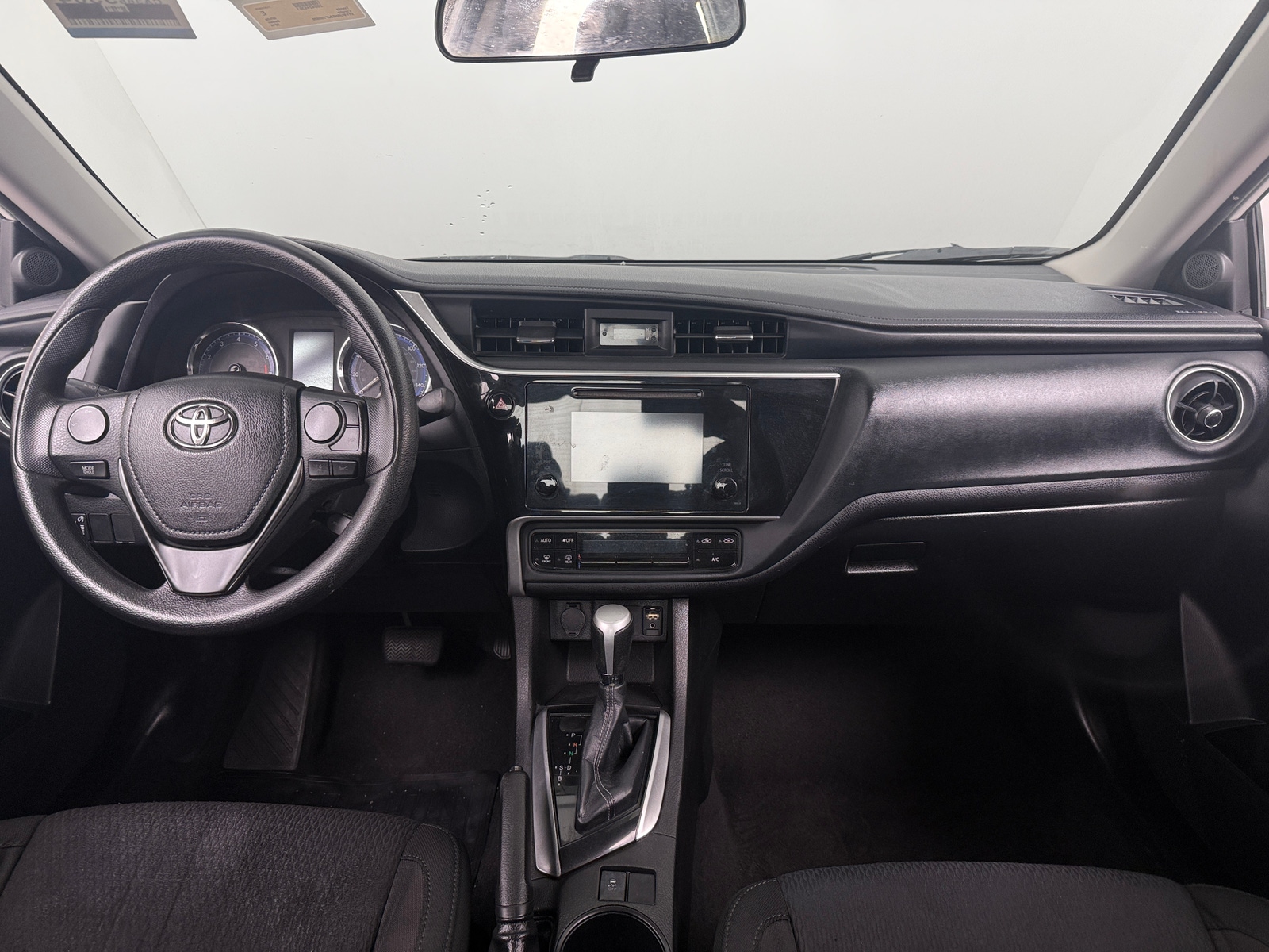 Thumbnail: 2018 Toyota Corolla - 3