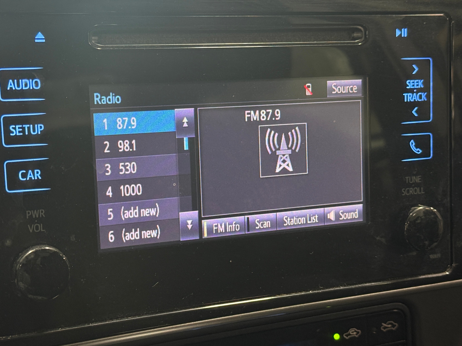 Thumbnail: 2018 Toyota Corolla - 4