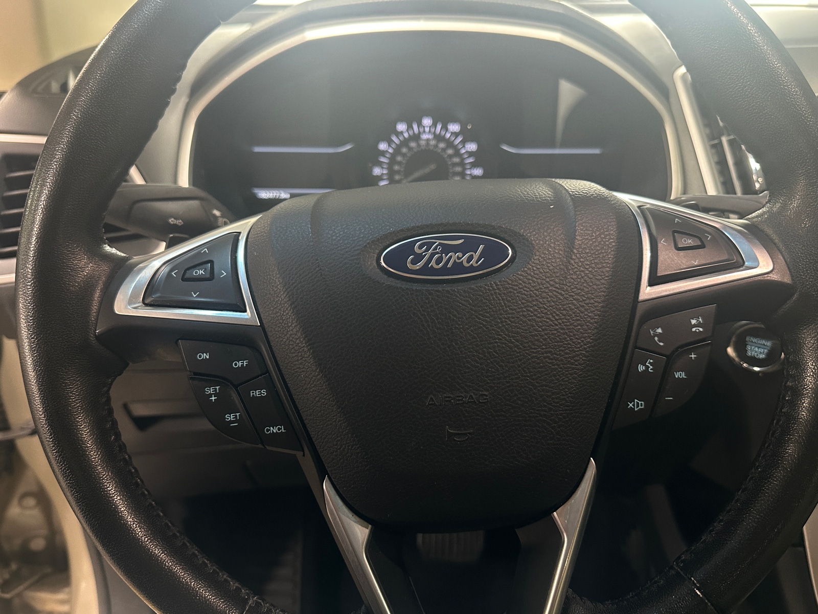 Thumbnail: 2017 Ford Edge - 4