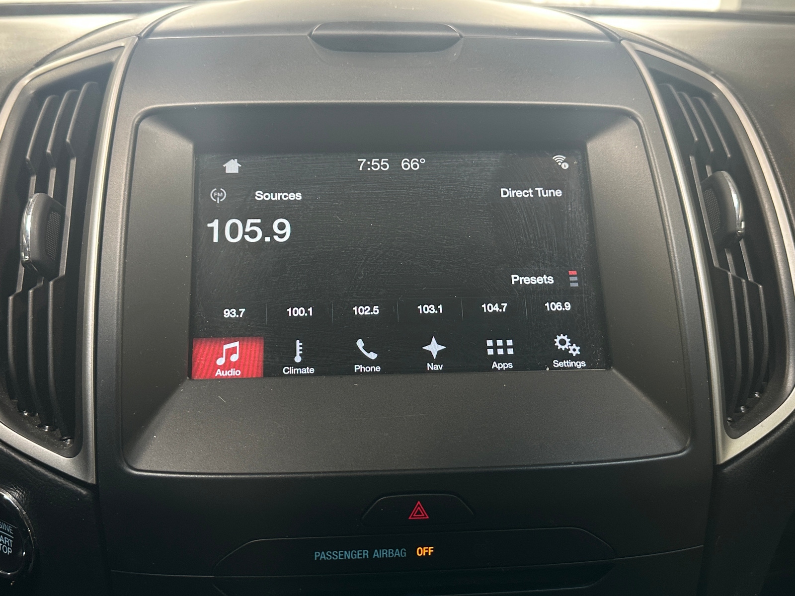 Thumbnail: 2017 Ford Edge - 3