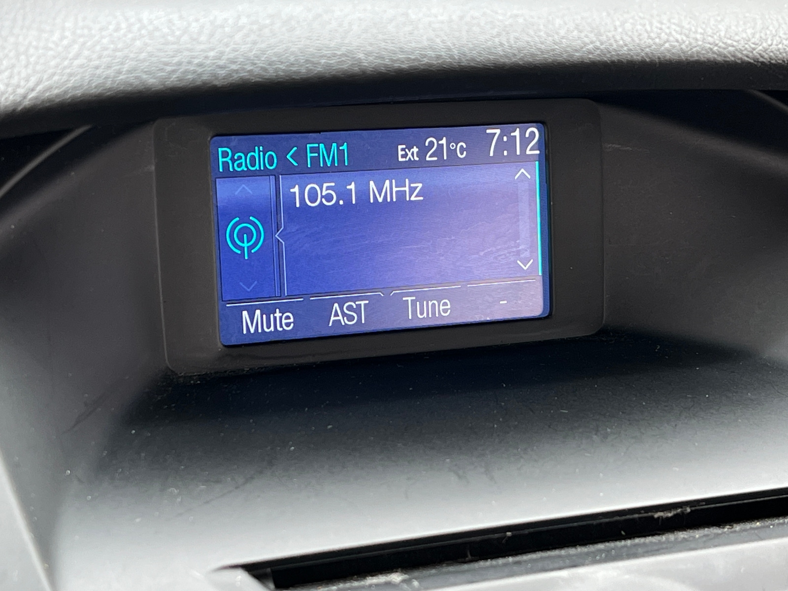 Thumbnail: 2013 Ford Focus - 4