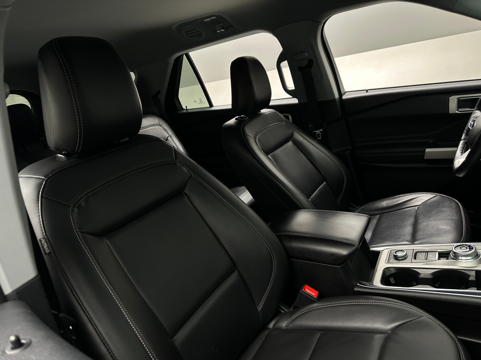 Thumbnail: 2022 Ford Explorer - 2