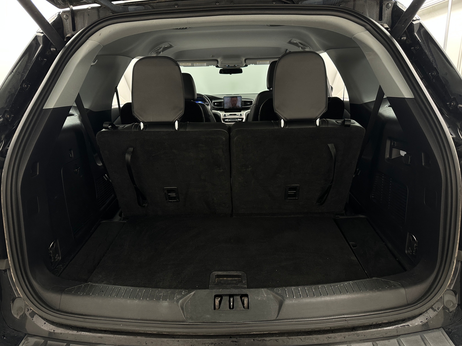 Thumbnail: 2022 Ford Explorer - 7