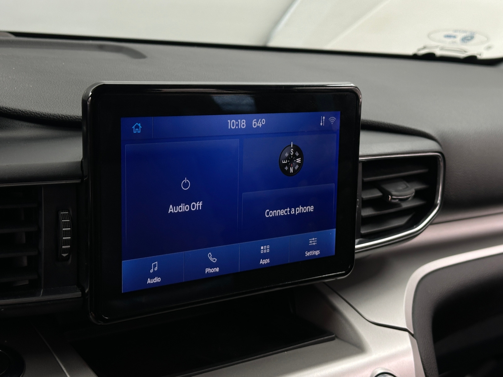 Thumbnail: 2022 Ford Explorer - 4