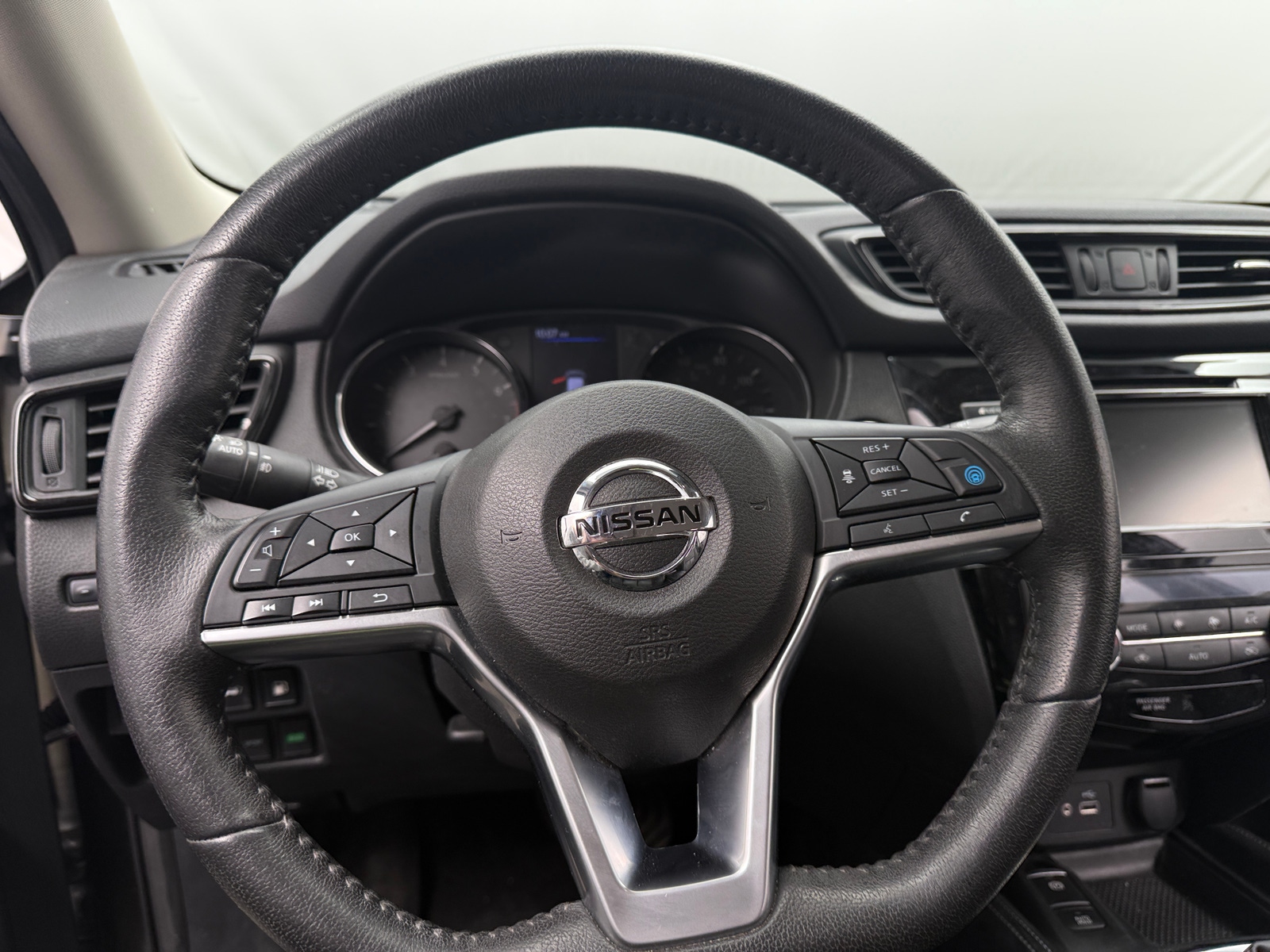 Thumbnail: 2020 Nissan Rogue - 4