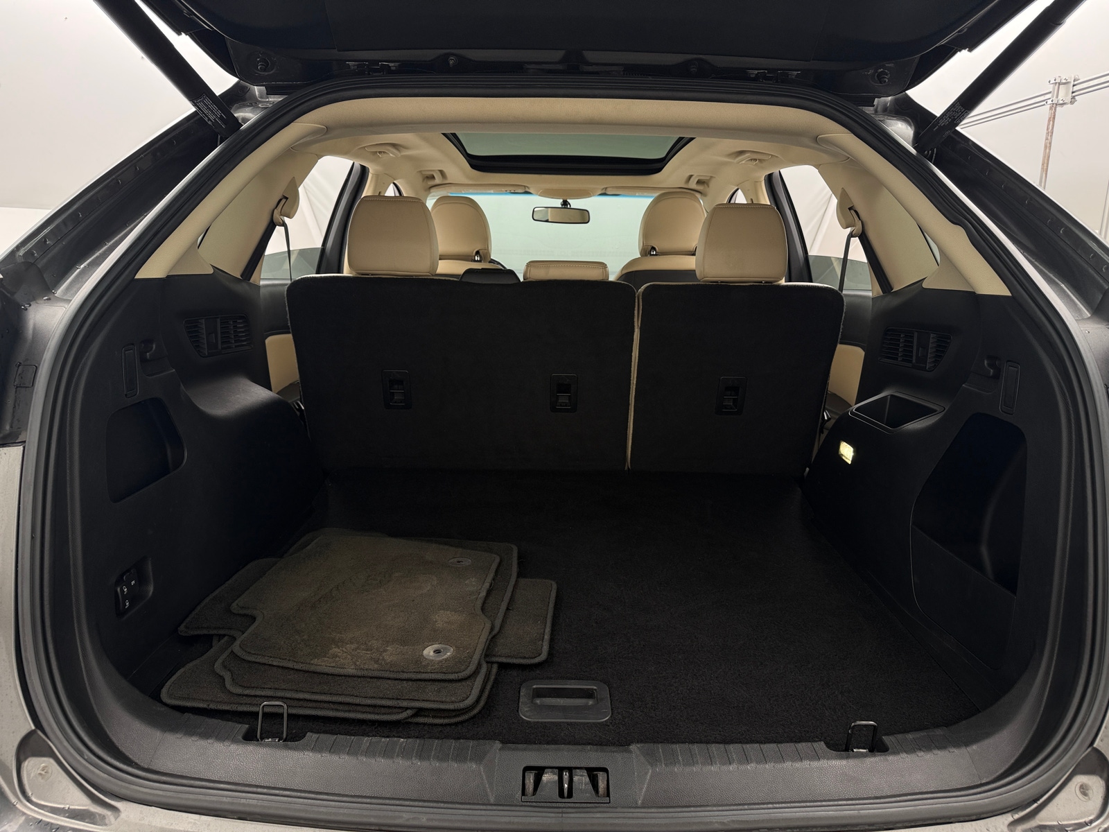 Thumbnail: 2015 Ford Edge - 7