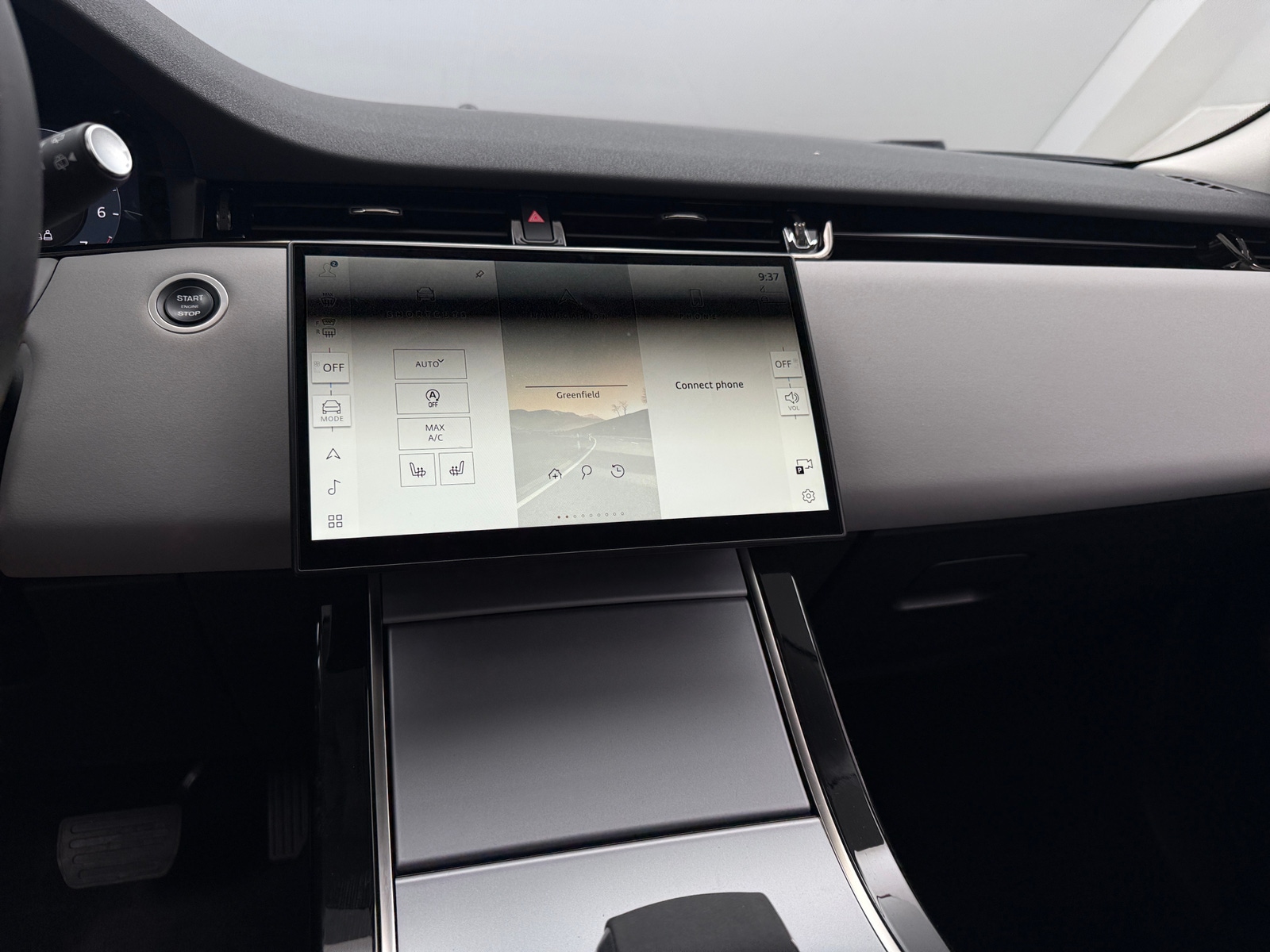 Thumbnail: 2024 Land Rover Range Rover Evoque - 3