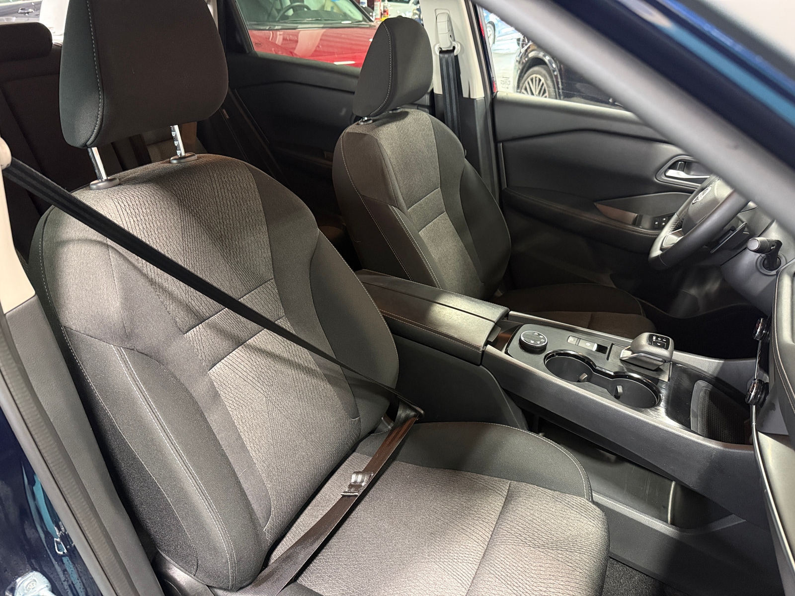 Thumbnail: 2025 Nissan Rogue - 2