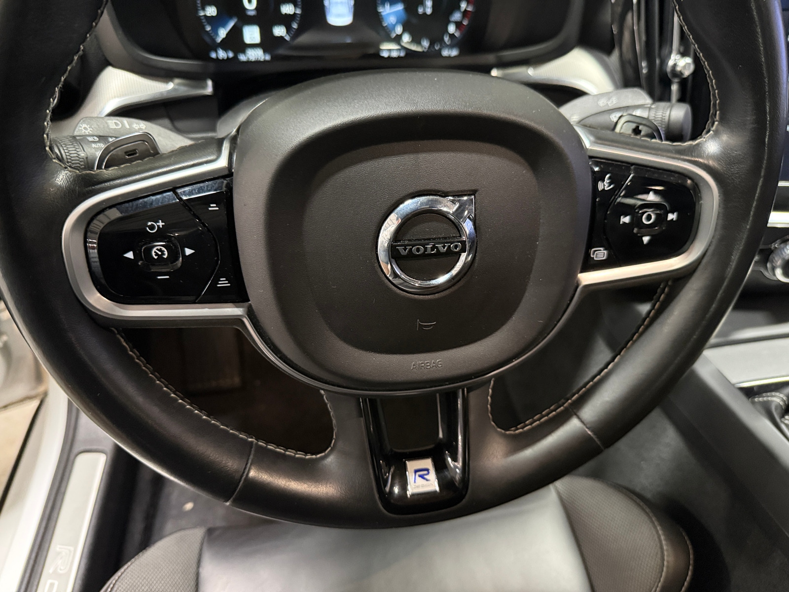 Thumbnail: 2019 Volvo S60 - 4