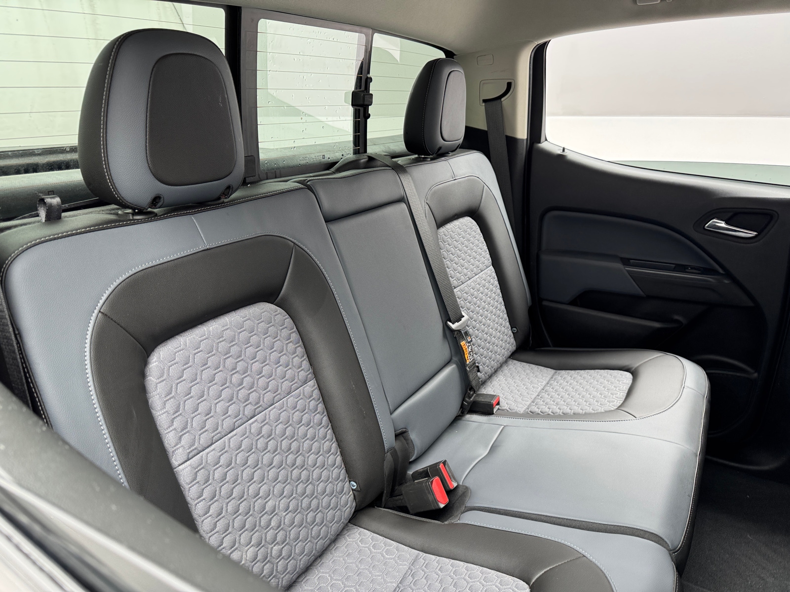 Thumbnail: 2022 Chevrolet Colorado - 6