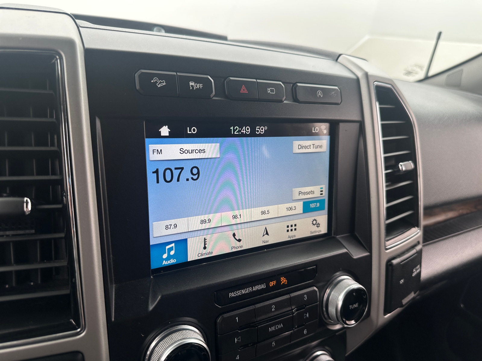 Thumbnail: 2018 Ford Econoline - 3