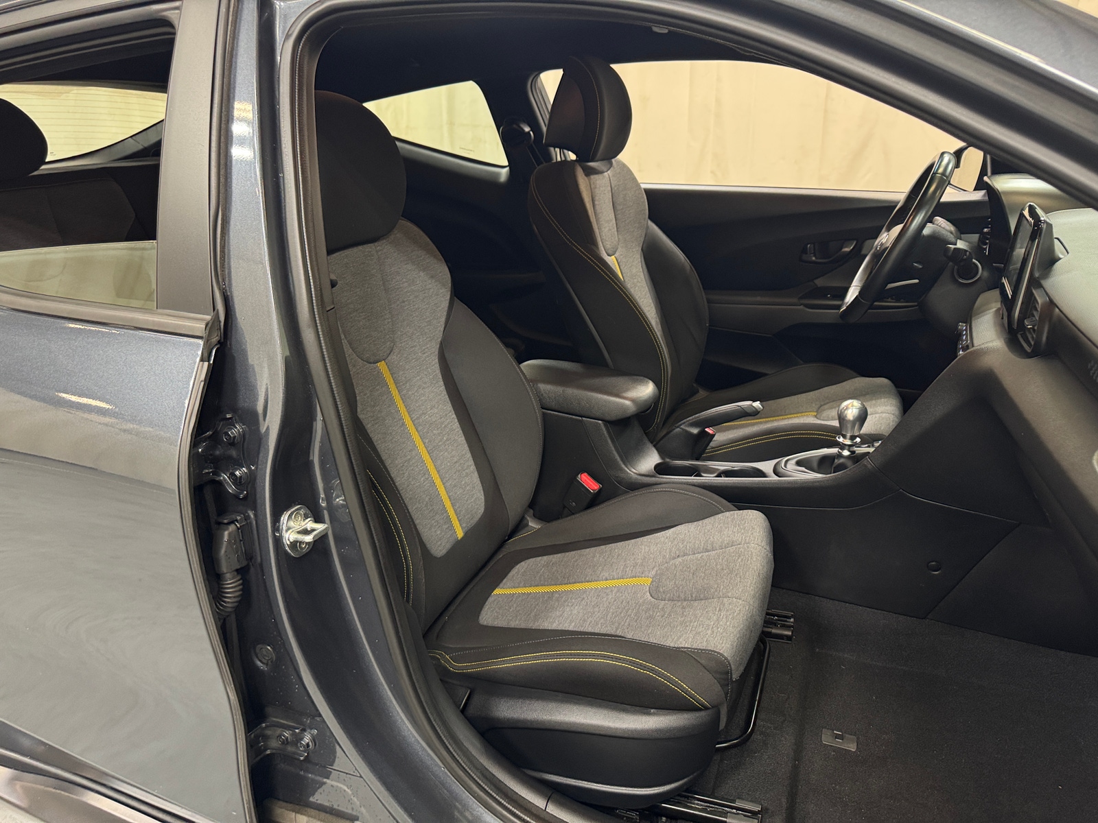 Thumbnail: 2019 Hyundai Veloster - 2