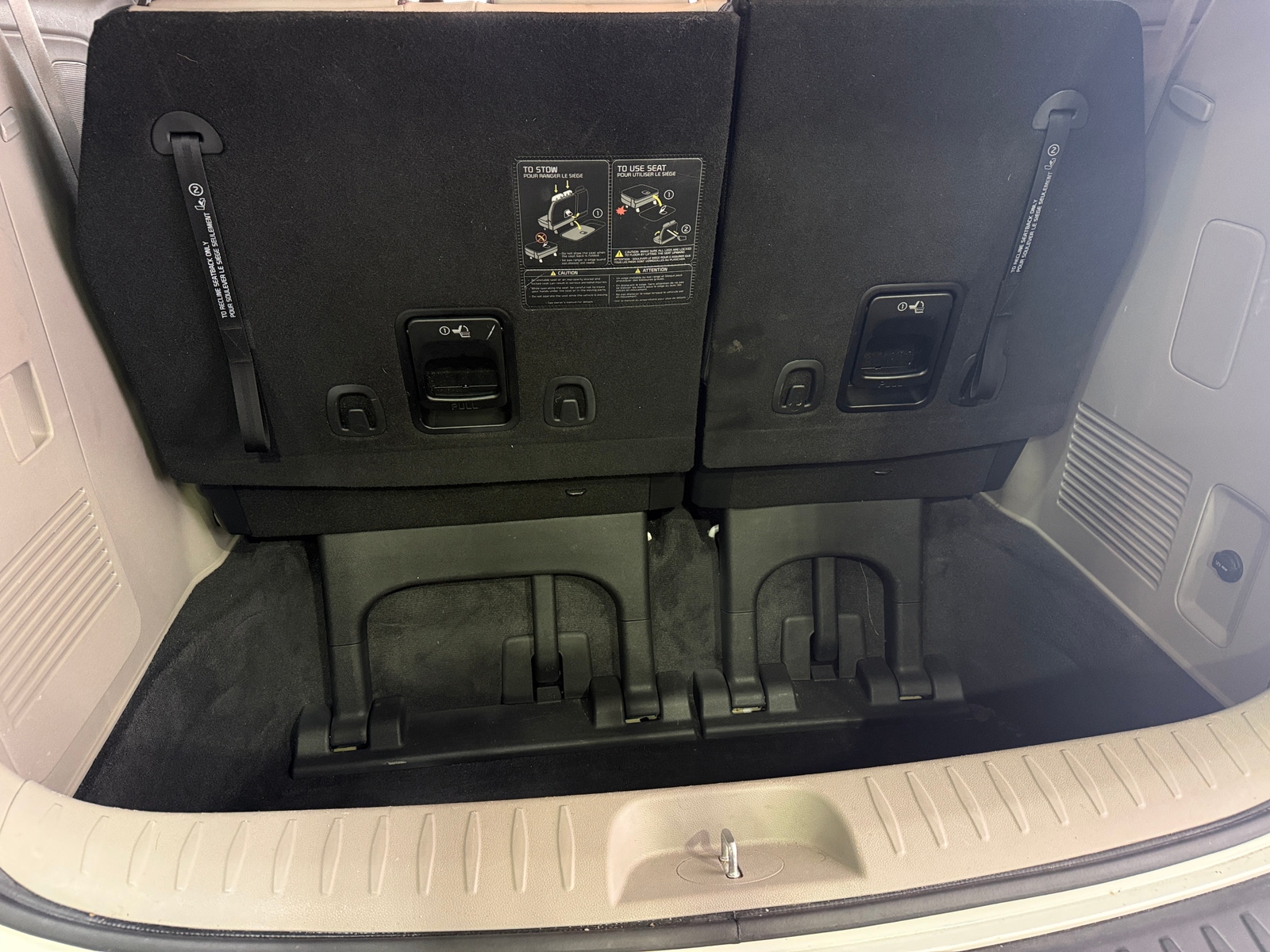 Thumbnail: 2019 Kia Sedona - 6