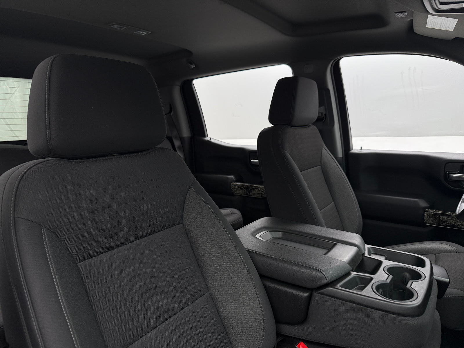 Thumbnail: 2025 Chevrolet Silverado 1500 - 2