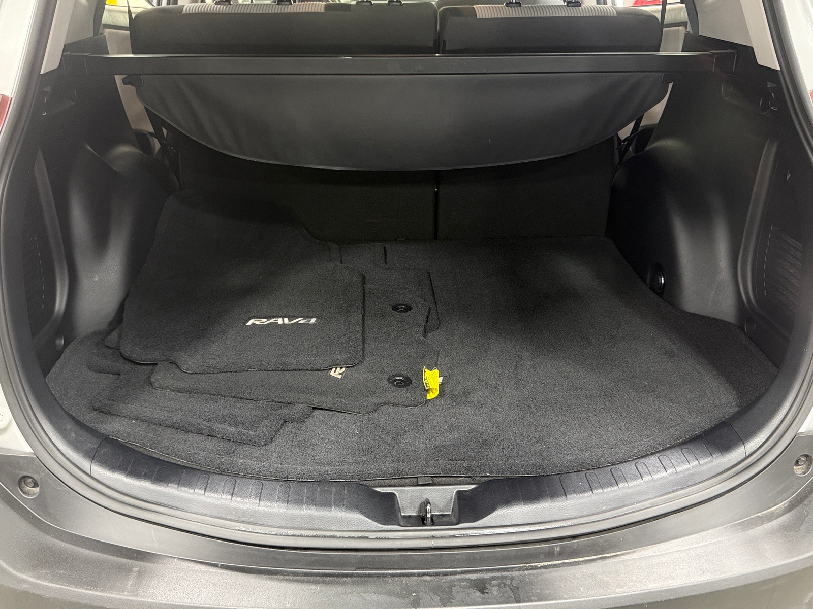 Thumbnail: 2015 Toyota RAV4 - 7