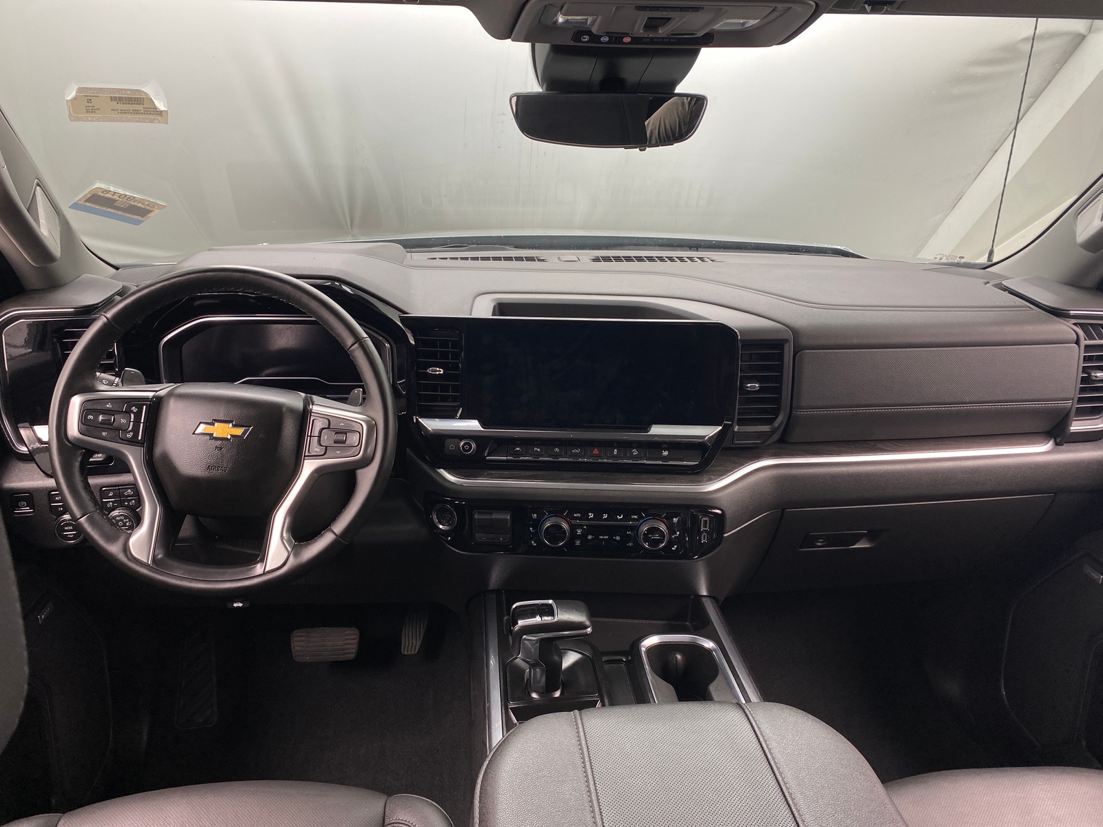 Thumbnail: 2025 Chevrolet Silverado 1500 - 2