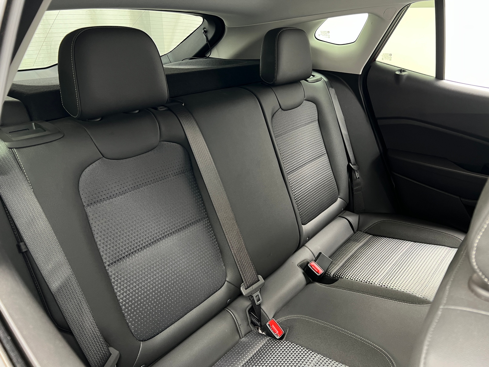 Thumbnail: 2025 Chevrolet Trax - 6