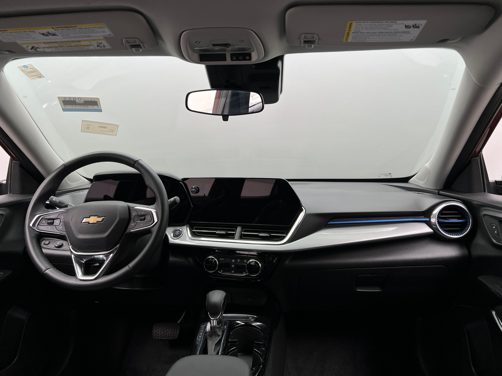 Thumbnail: 2025 Chevrolet Trax - 3