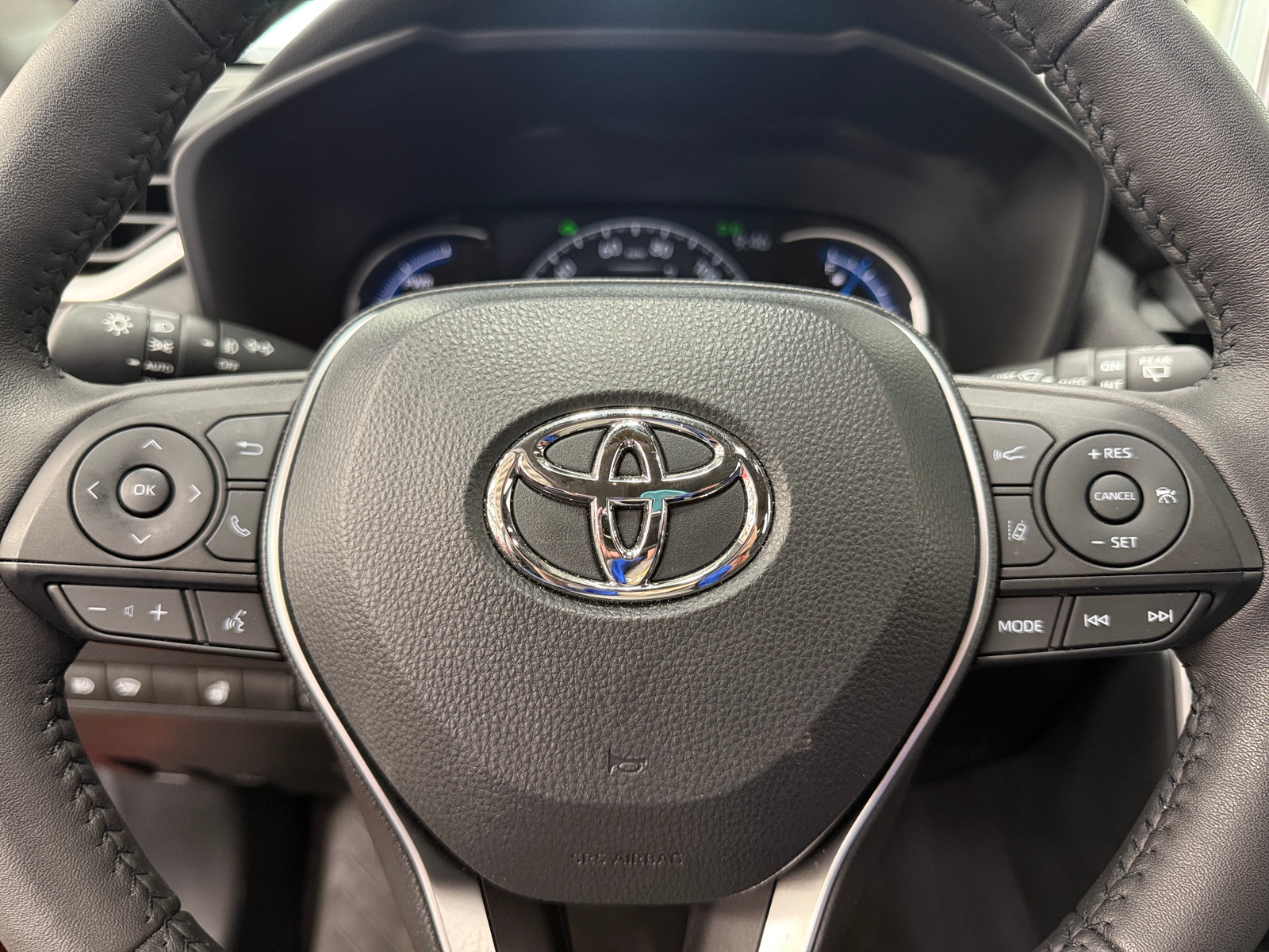 Thumbnail: 2023 Toyota RAV4 - 4