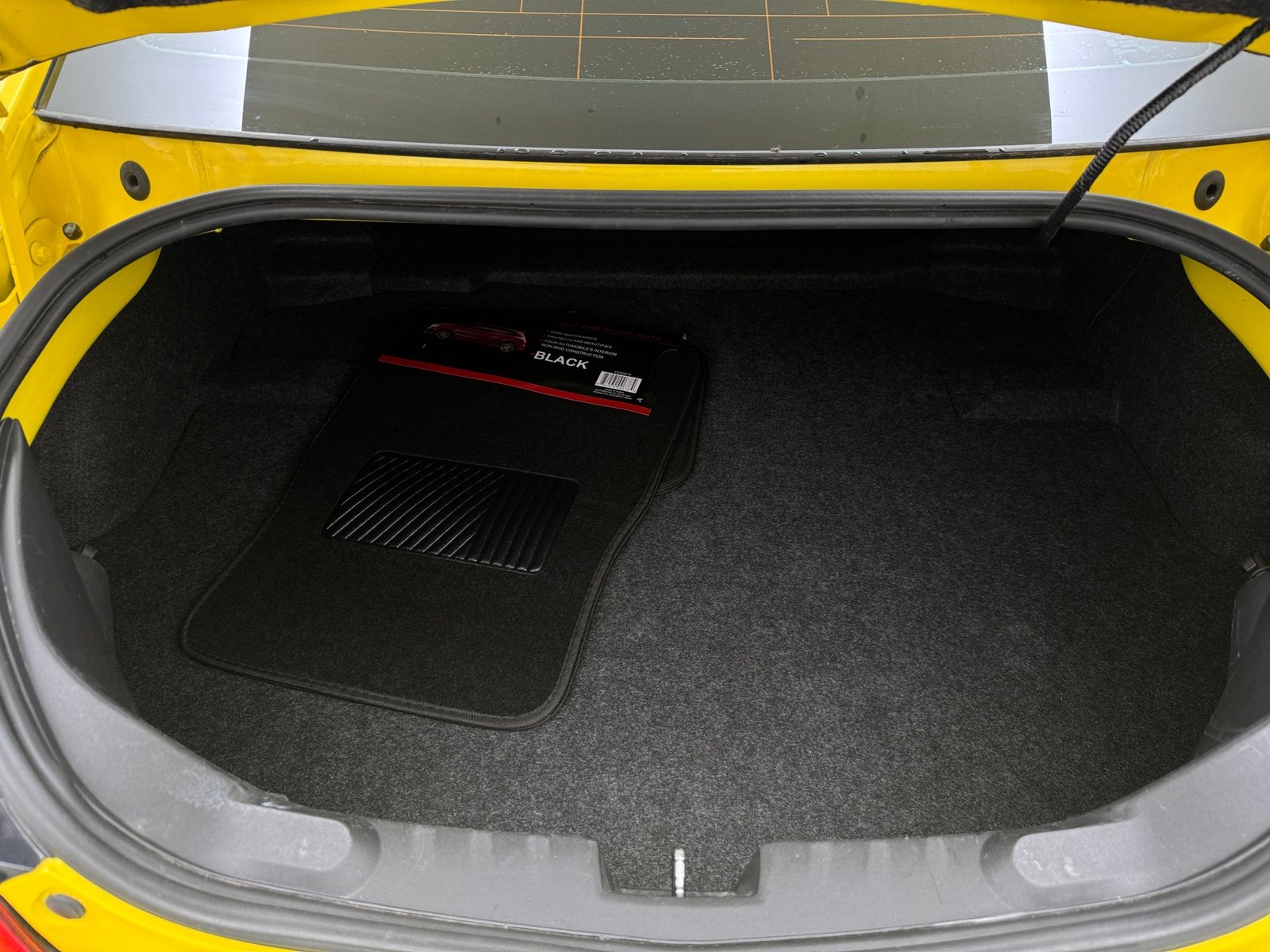 Thumbnail: 2015 Chevrolet Camaro - 4