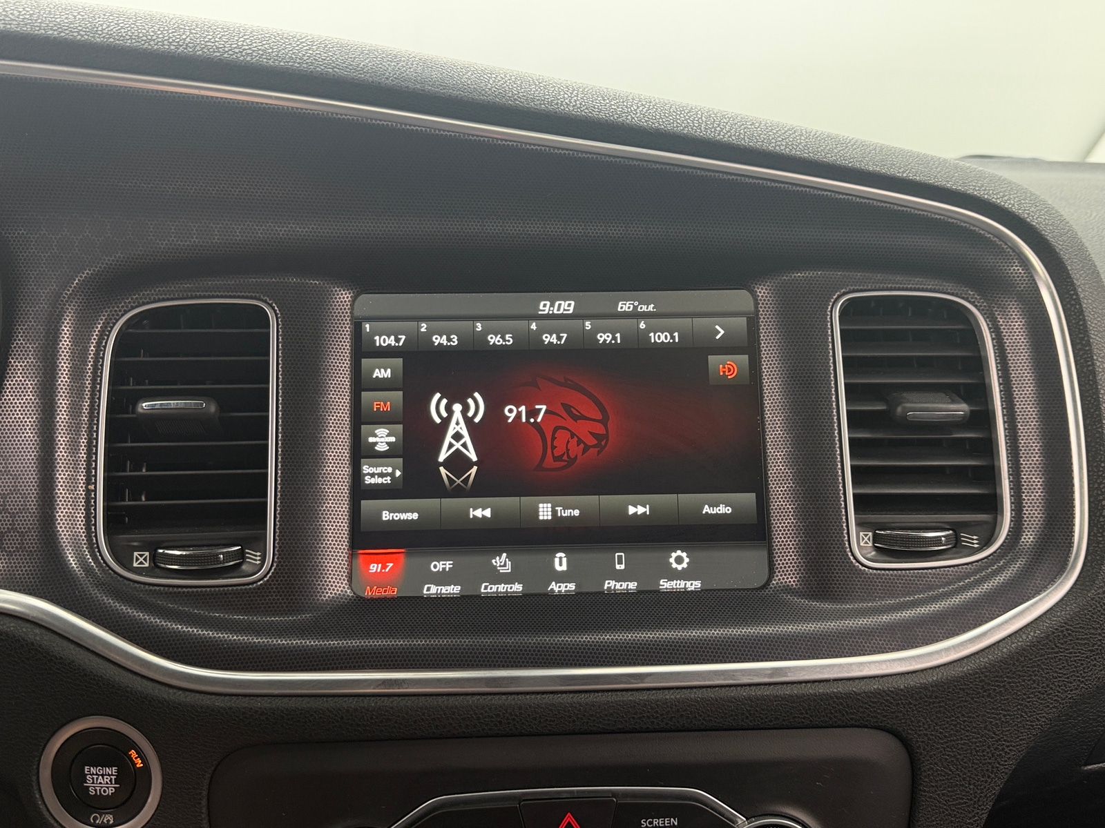 Thumbnail: 2018 Dodge Charger - 4