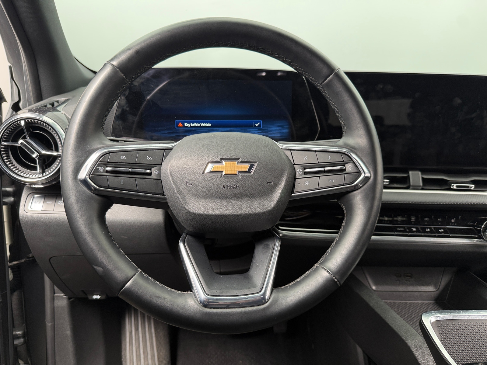 Thumbnail: 2025 Chevrolet Equinox - 5