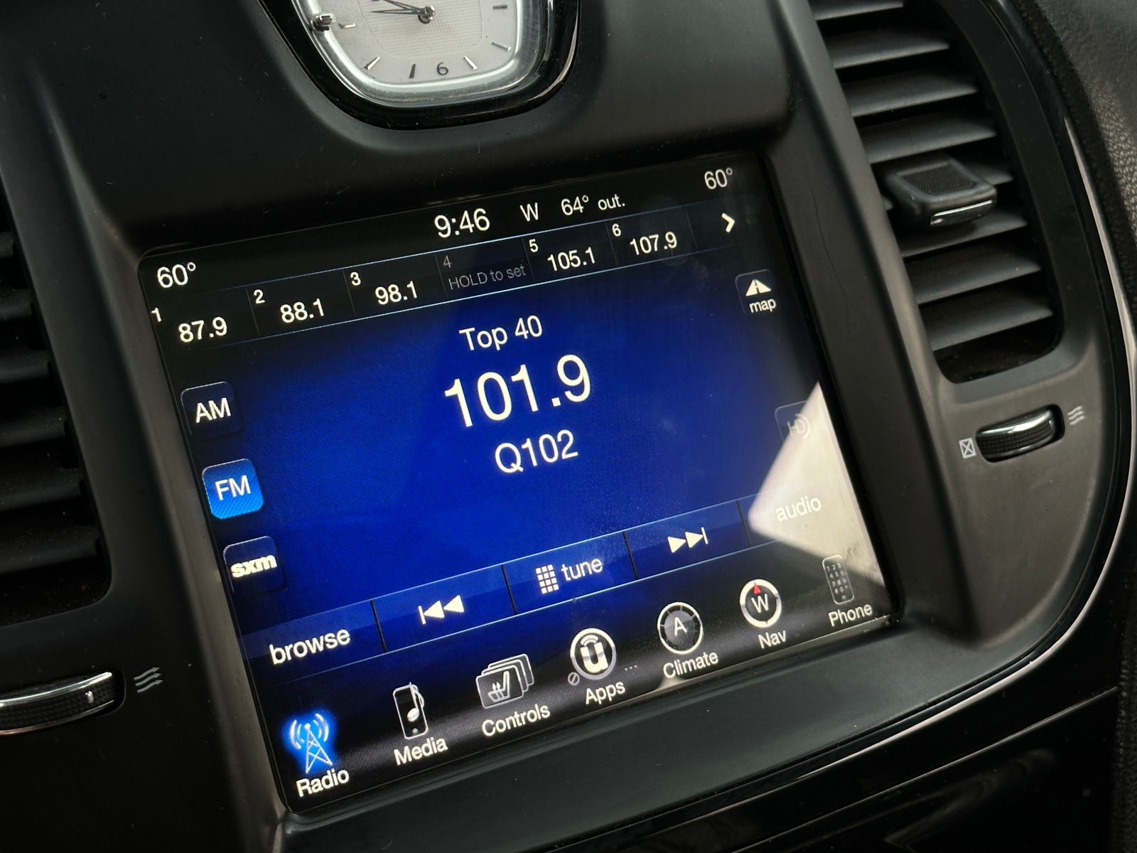 Thumbnail: 2016 Chrysler 300 - 3