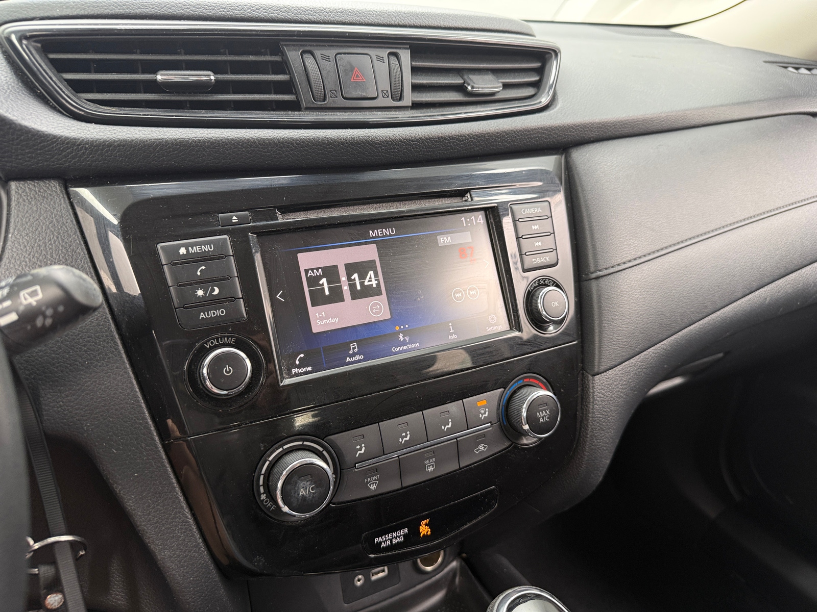 Thumbnail: 2019 Nissan Rogue - 4