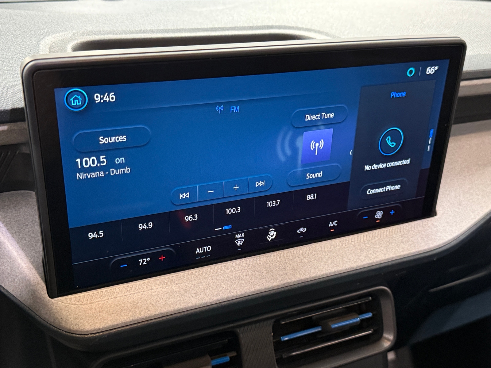 Thumbnail: 2025 Ford Maverick - 4