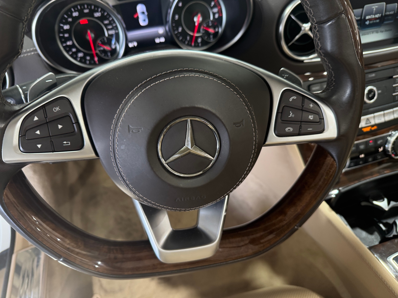 Thumbnail: 2017 Mercedes-Benz SL-Class - 4