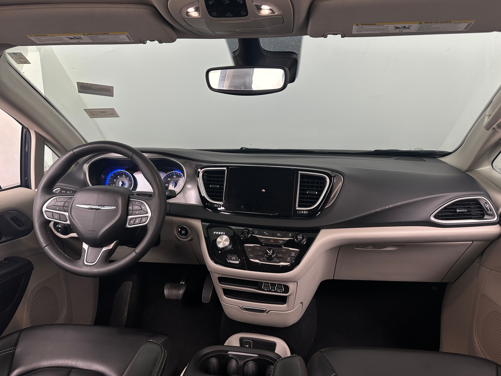 Thumbnail: 2023 Chrysler Pacifica - 2