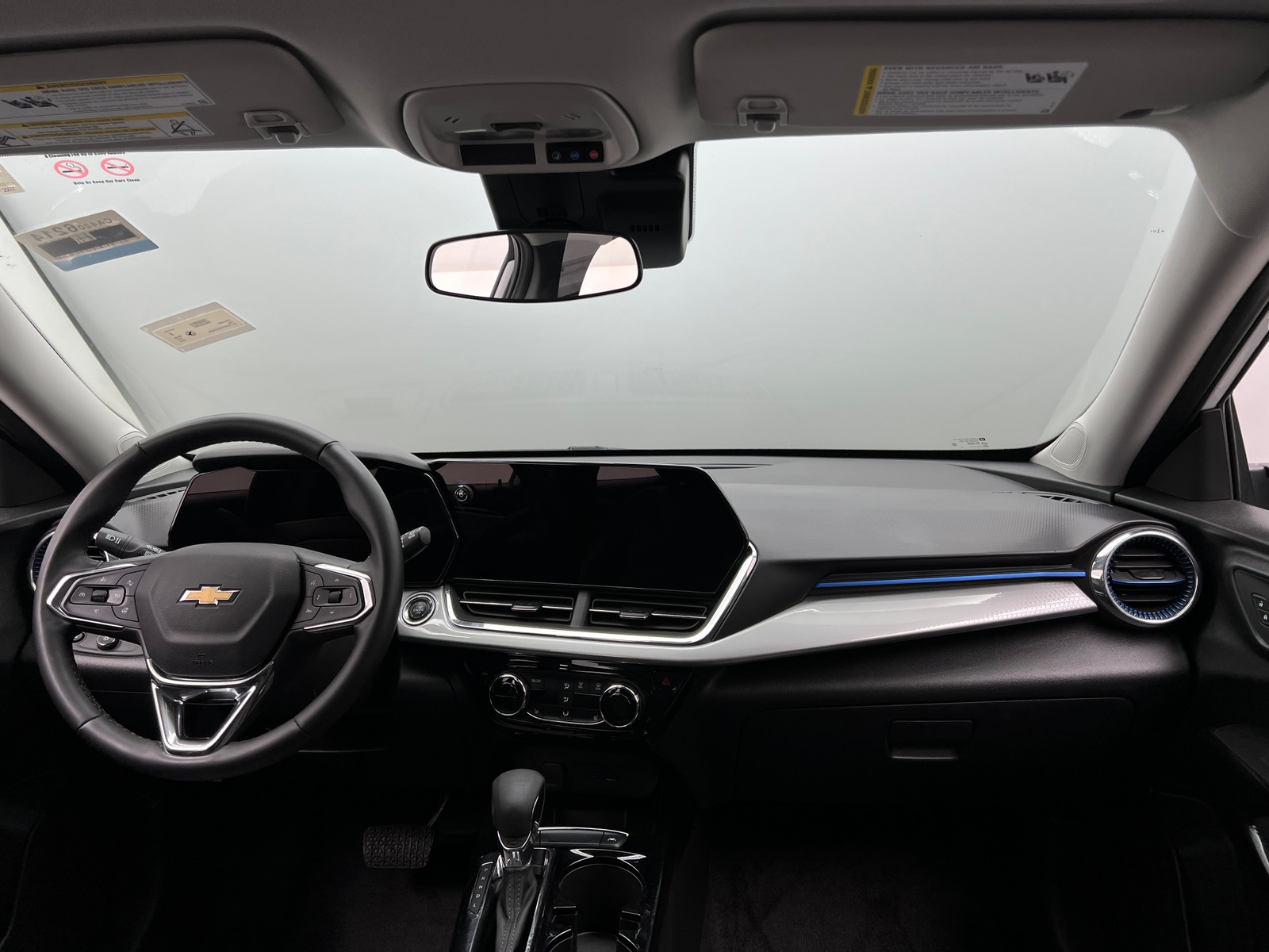 Thumbnail: 2025 Chevrolet Trax - 3