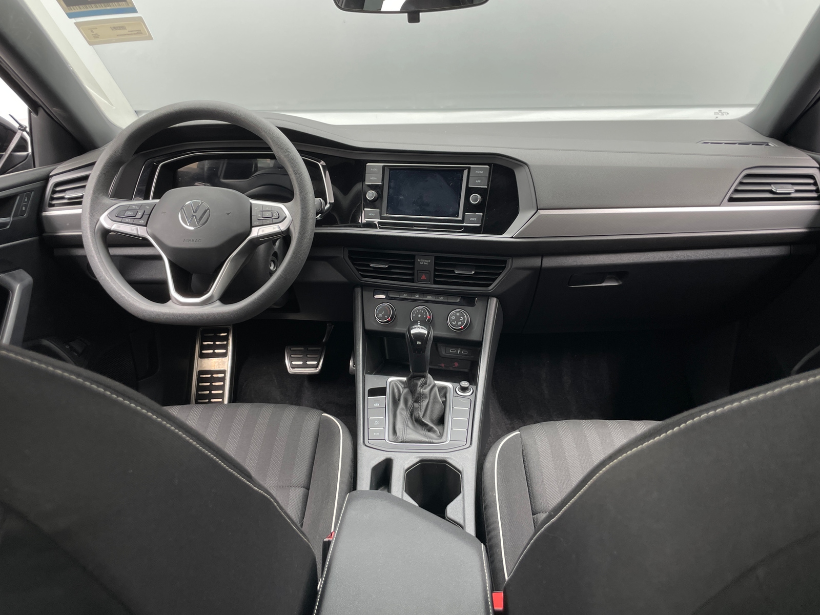 Thumbnail: 2023 Volkswagen Jetta - 3