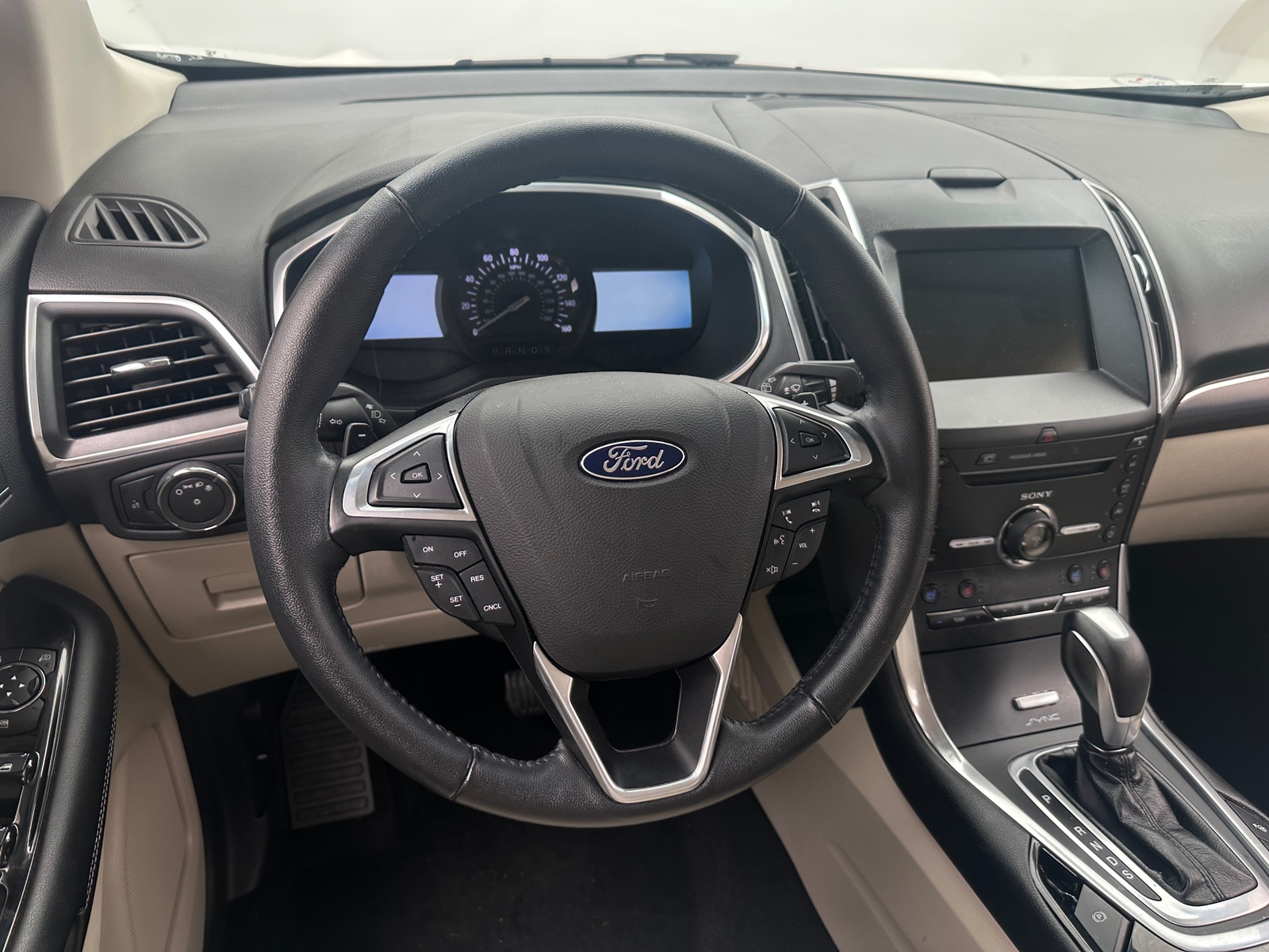 Thumbnail: 2016 Ford Edge - 4