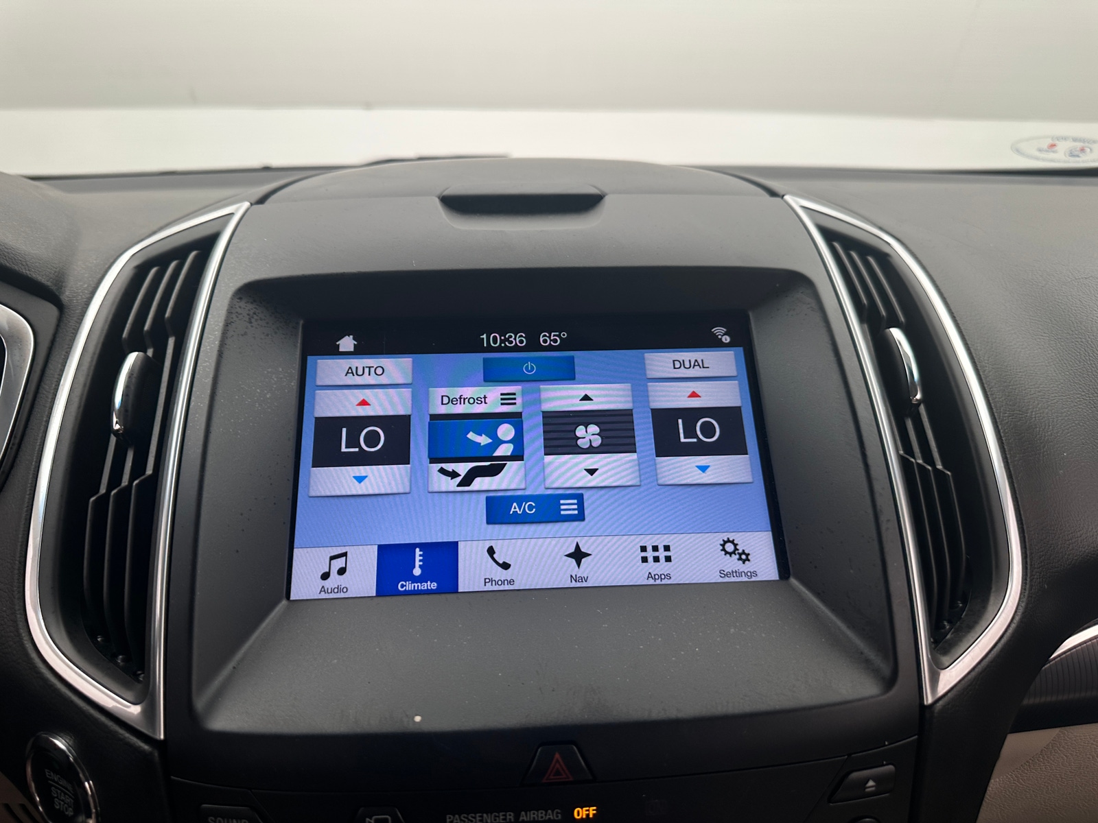 Thumbnail: 2016 Ford Edge - 3