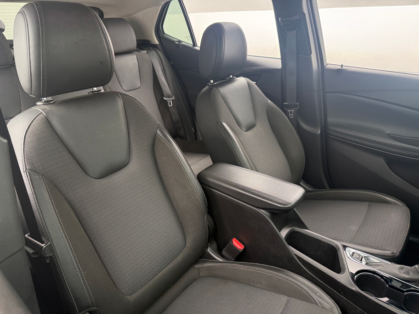 Thumbnail: 2020 Buick Encore GX - 2