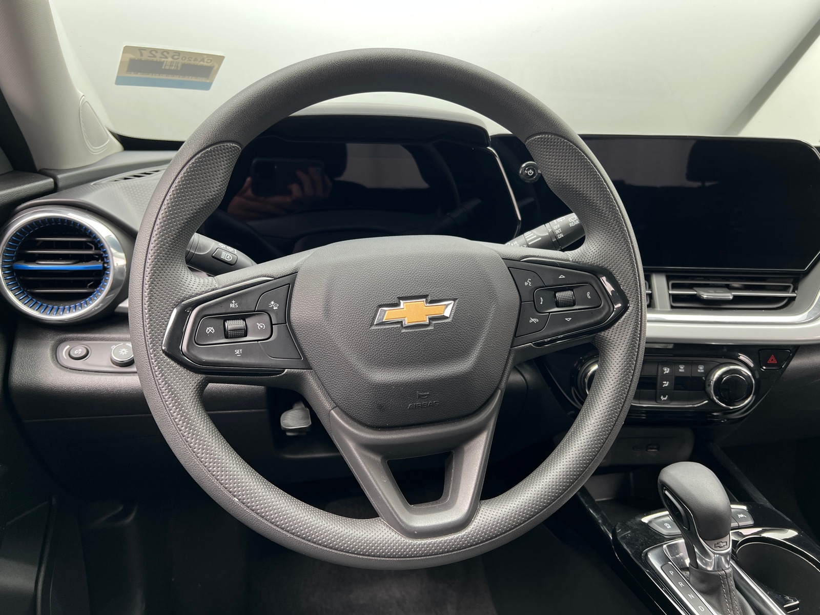 Thumbnail: 2025 Chevrolet Trax - 5