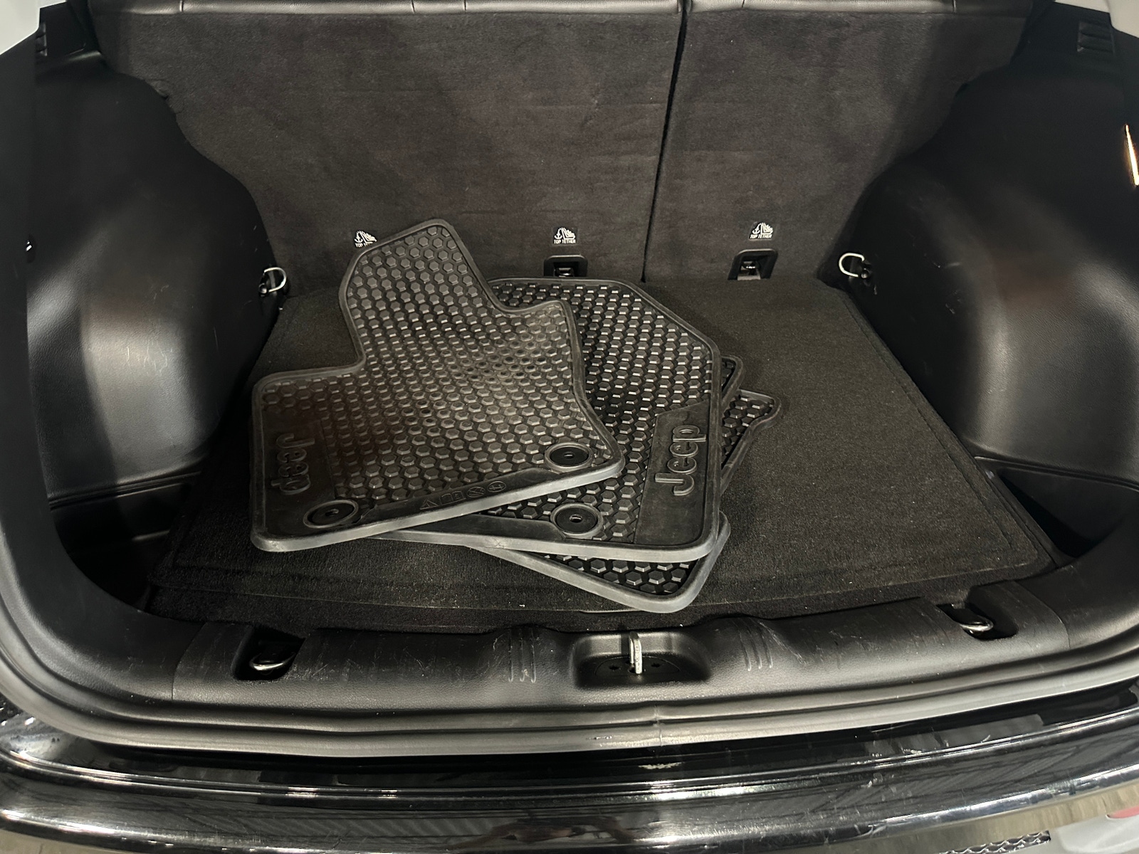 Thumbnail: 2018 Jeep Compass - 6