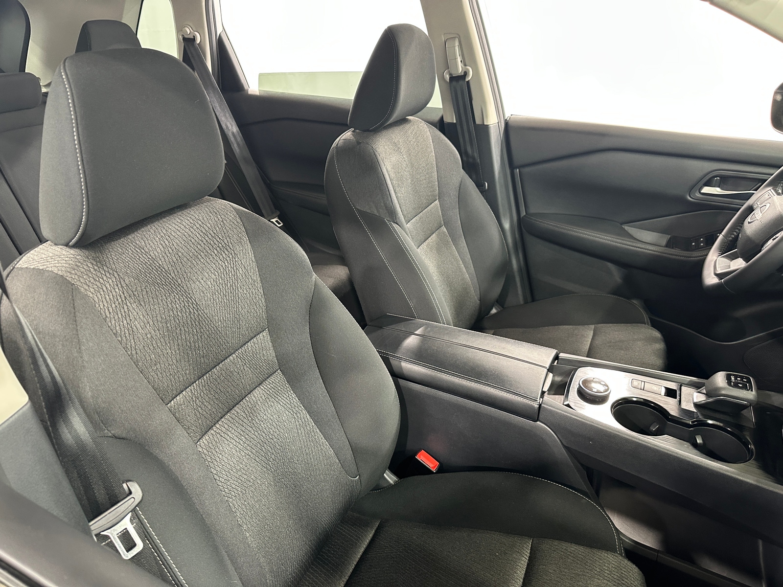 Thumbnail: 2025 Nissan Rogue - 2