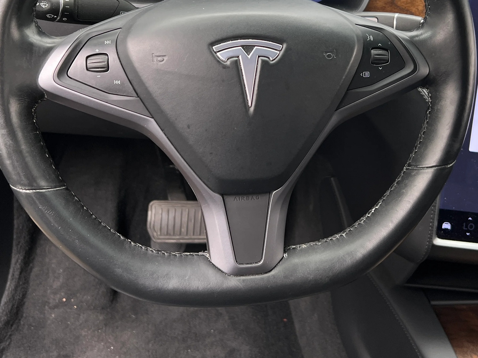 Thumbnail: 2019 Tesla Model X - 3