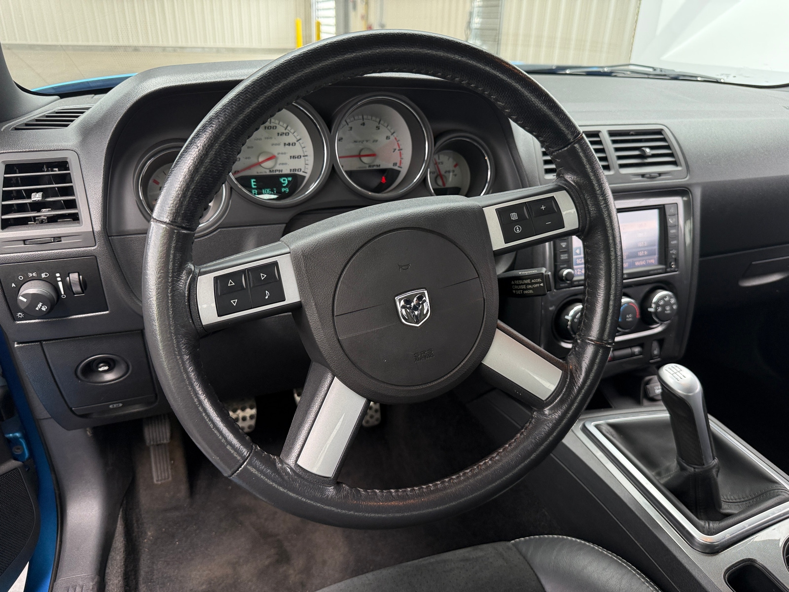 Thumbnail: 2010 Dodge Challenger - 3