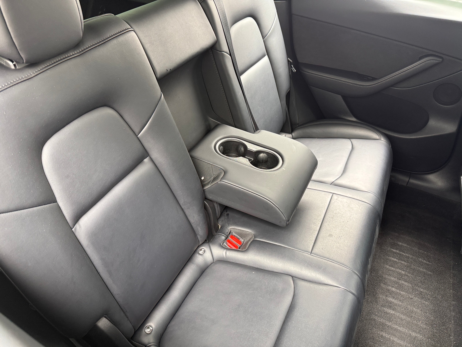 Thumbnail: 2022 Tesla Model Y - 5