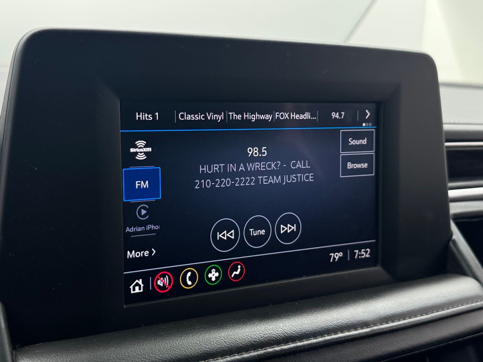 Thumbnail: 2022 Chevrolet Tahoe - 4