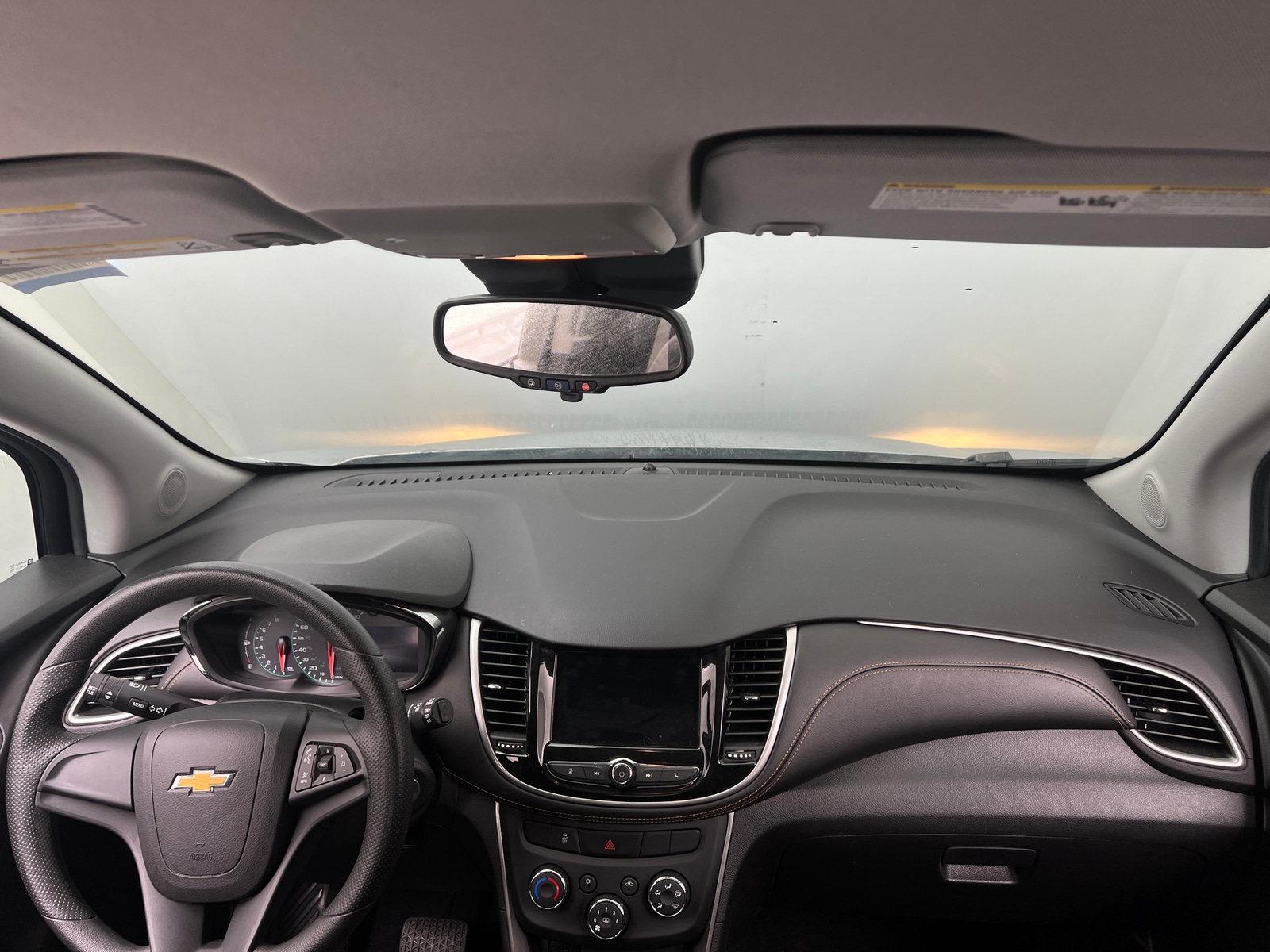 Thumbnail: 2018 Chevrolet Trax - 3