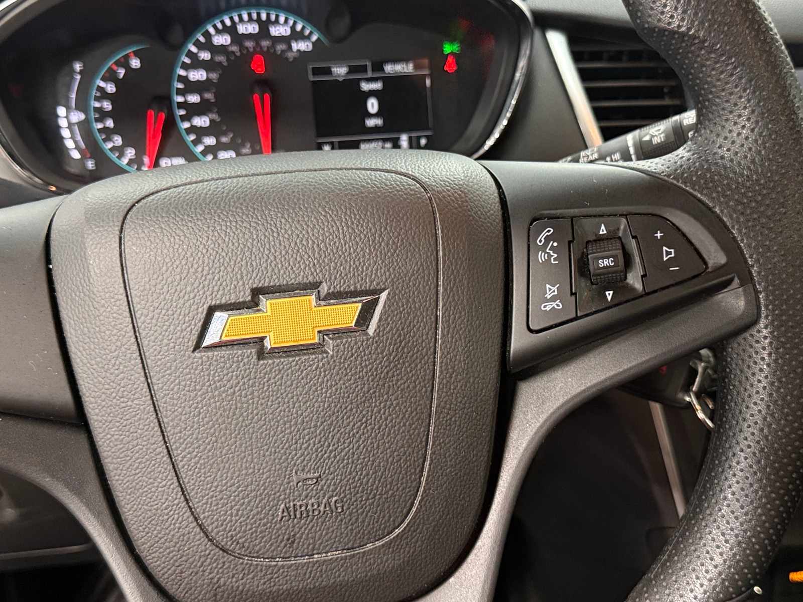 Thumbnail: 2018 Chevrolet Trax - 5