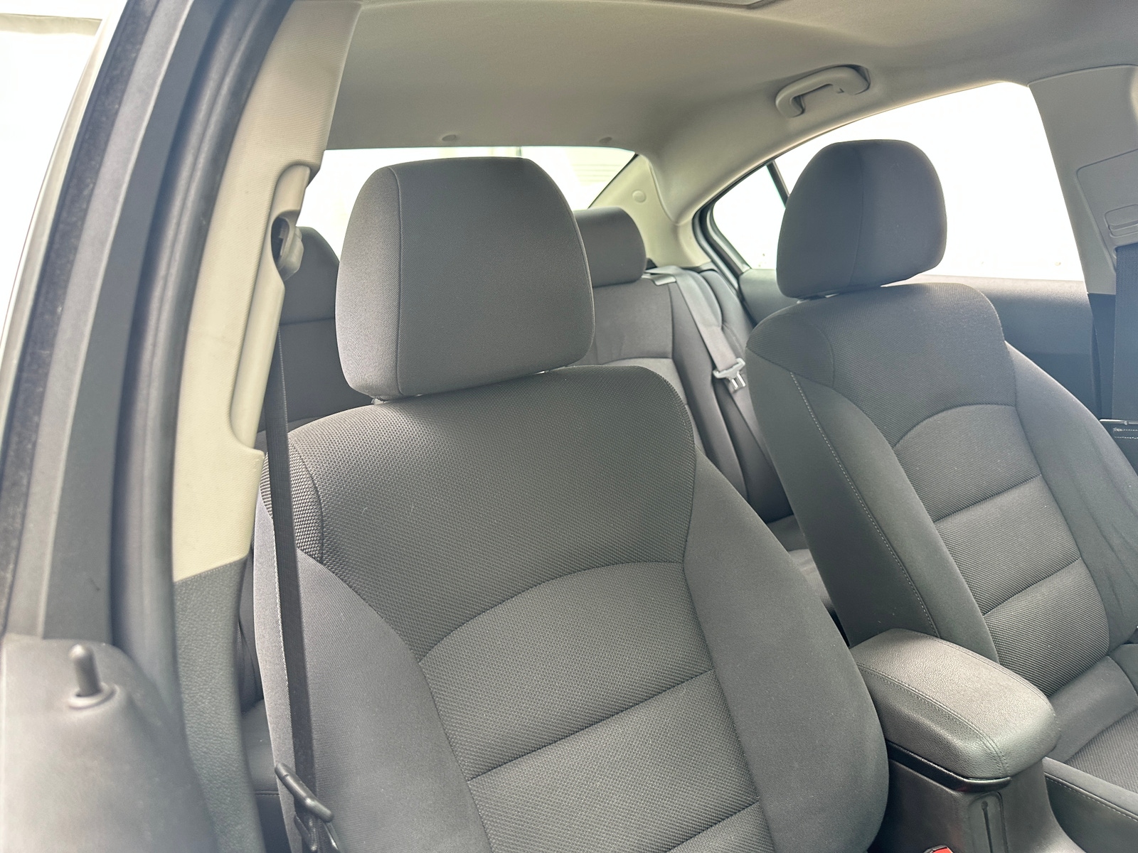 Thumbnail: 2016 Chevrolet Cruze - 2