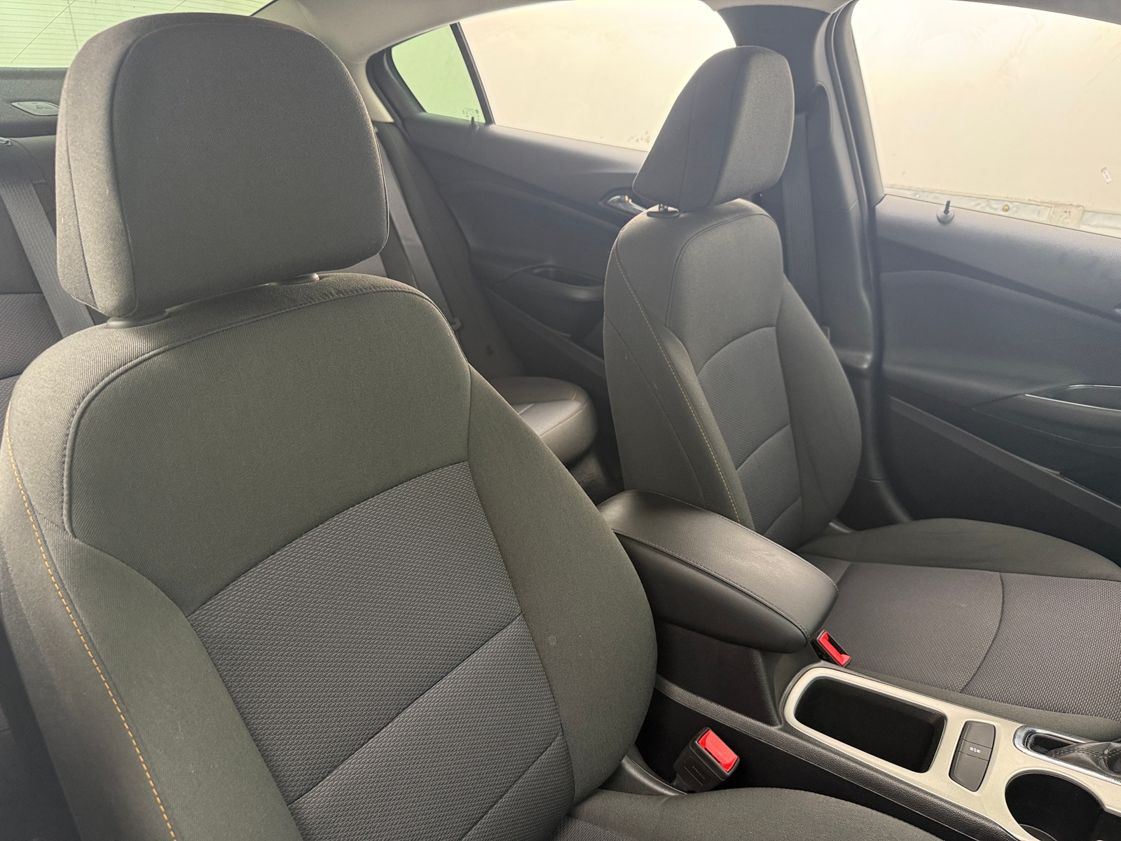 Thumbnail: 2018 Chevrolet Cruze - 2