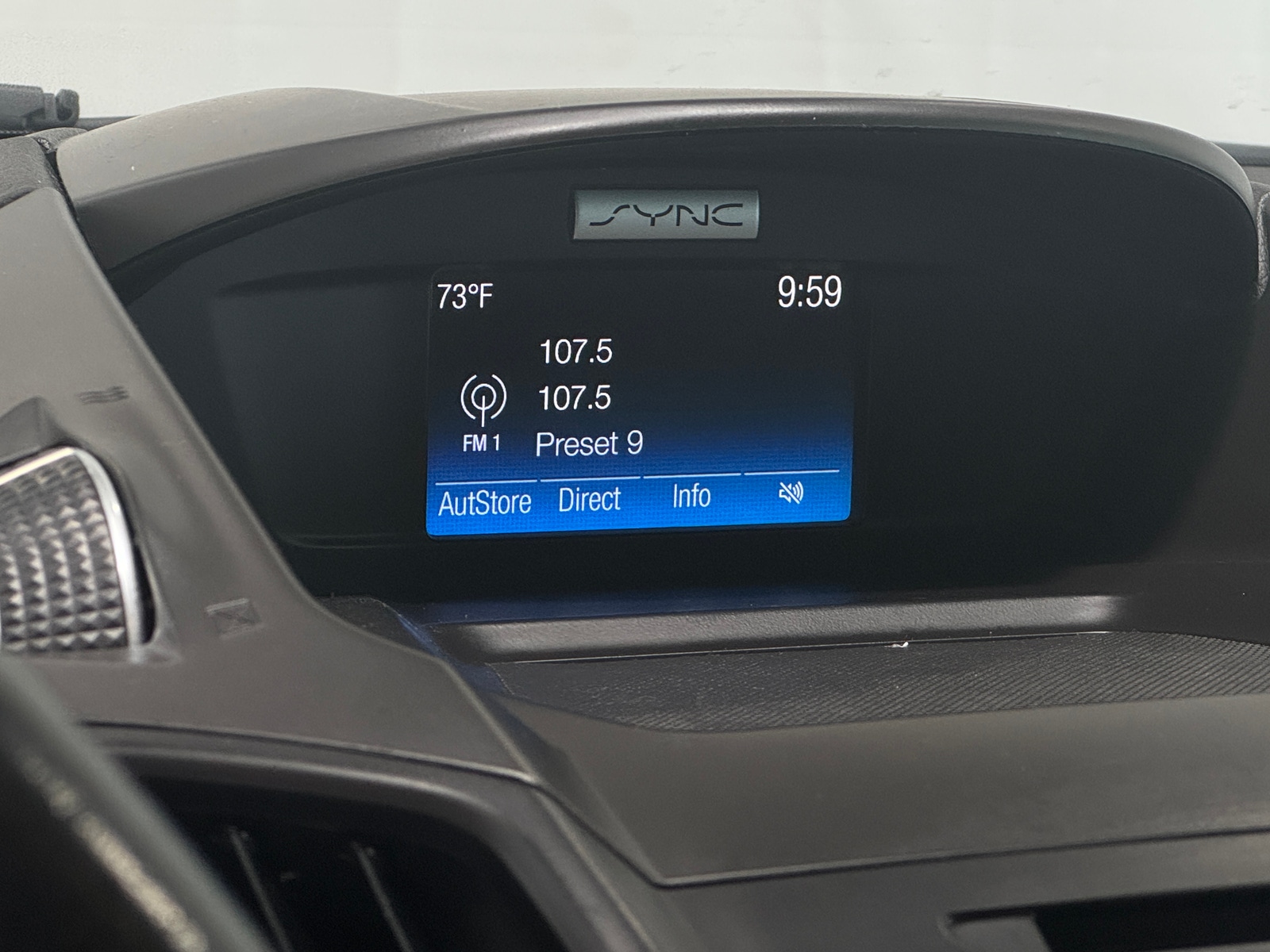 Thumbnail: 2017 Ford Escape - 4