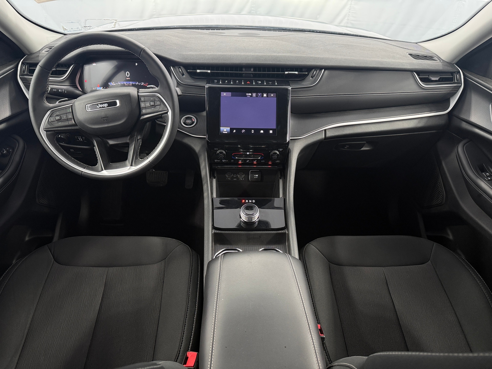 Thumbnail: 2024 Jeep Grand Cherokee - 3