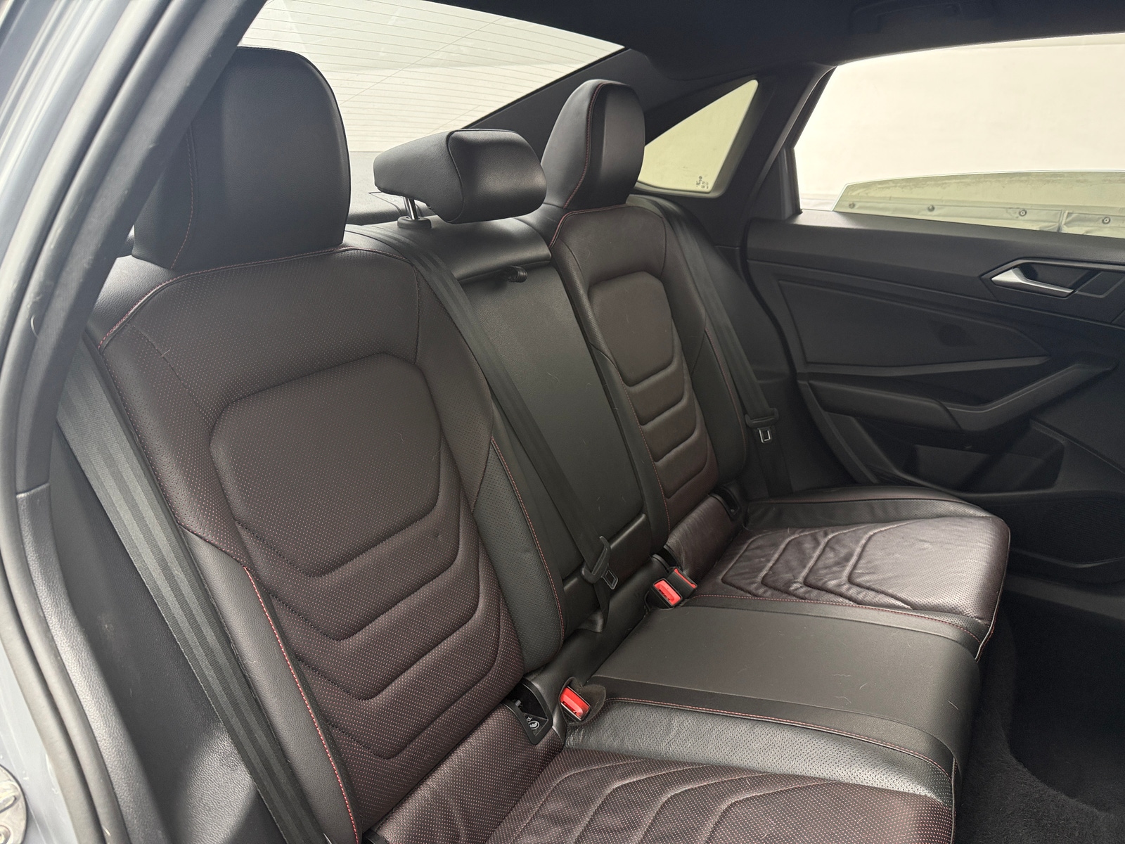 Thumbnail: 2022 Volkswagen Jetta - 5